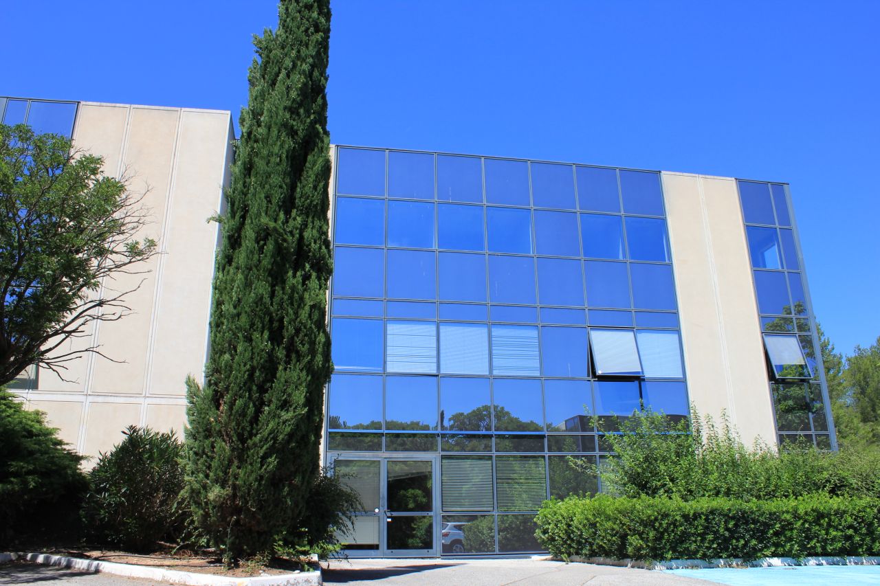 Bureau Aix-en-Provence 472m² Location Bureau Aix-en-Provence Bouches-du-Rhône OLBUR2115123 1