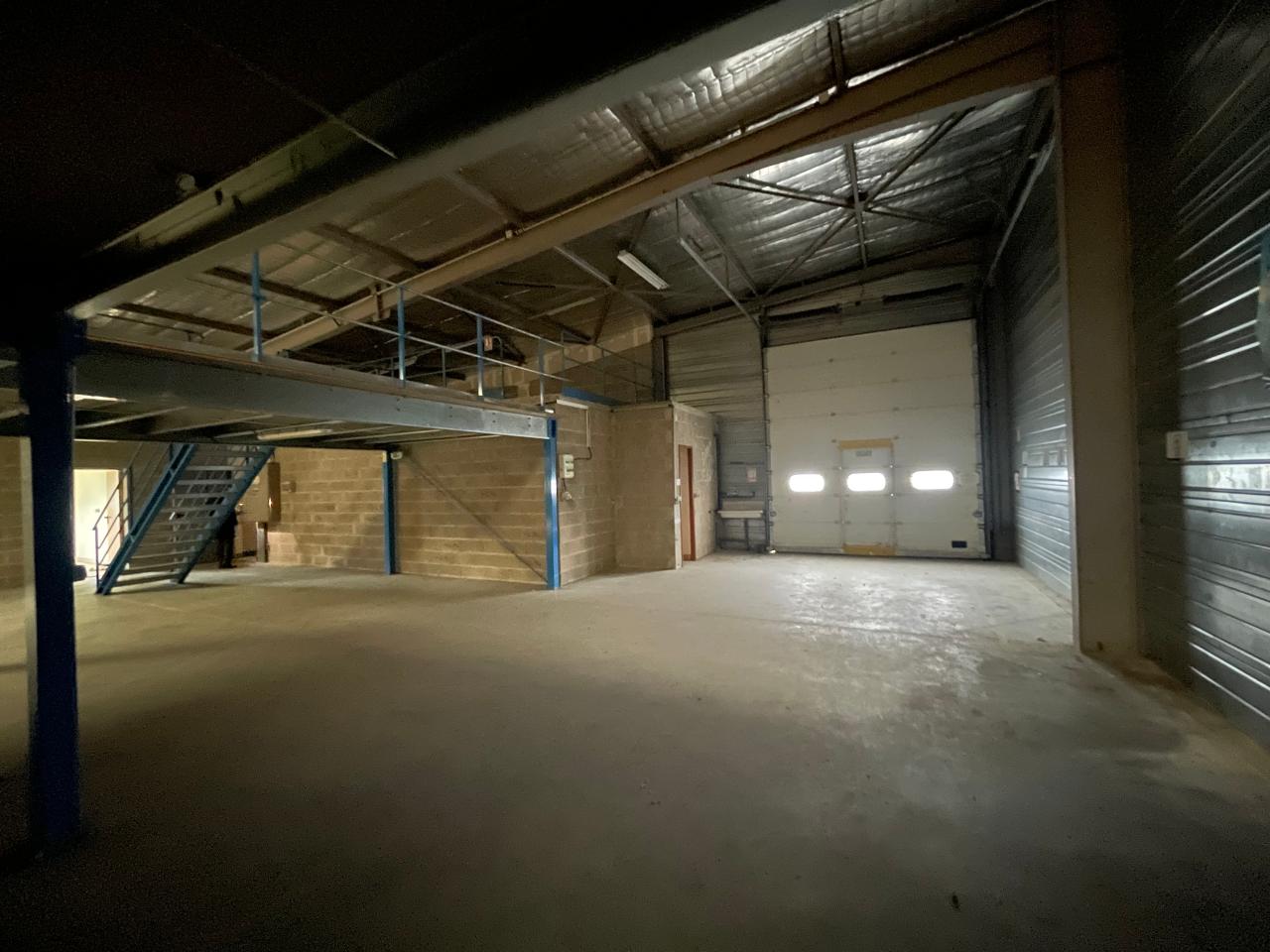 Local d'activité La Chapelle-Saint-Mesmin 621m² Location Local d'activité La Chapelle-Saint-Mesmin Loiret OLACT2537399