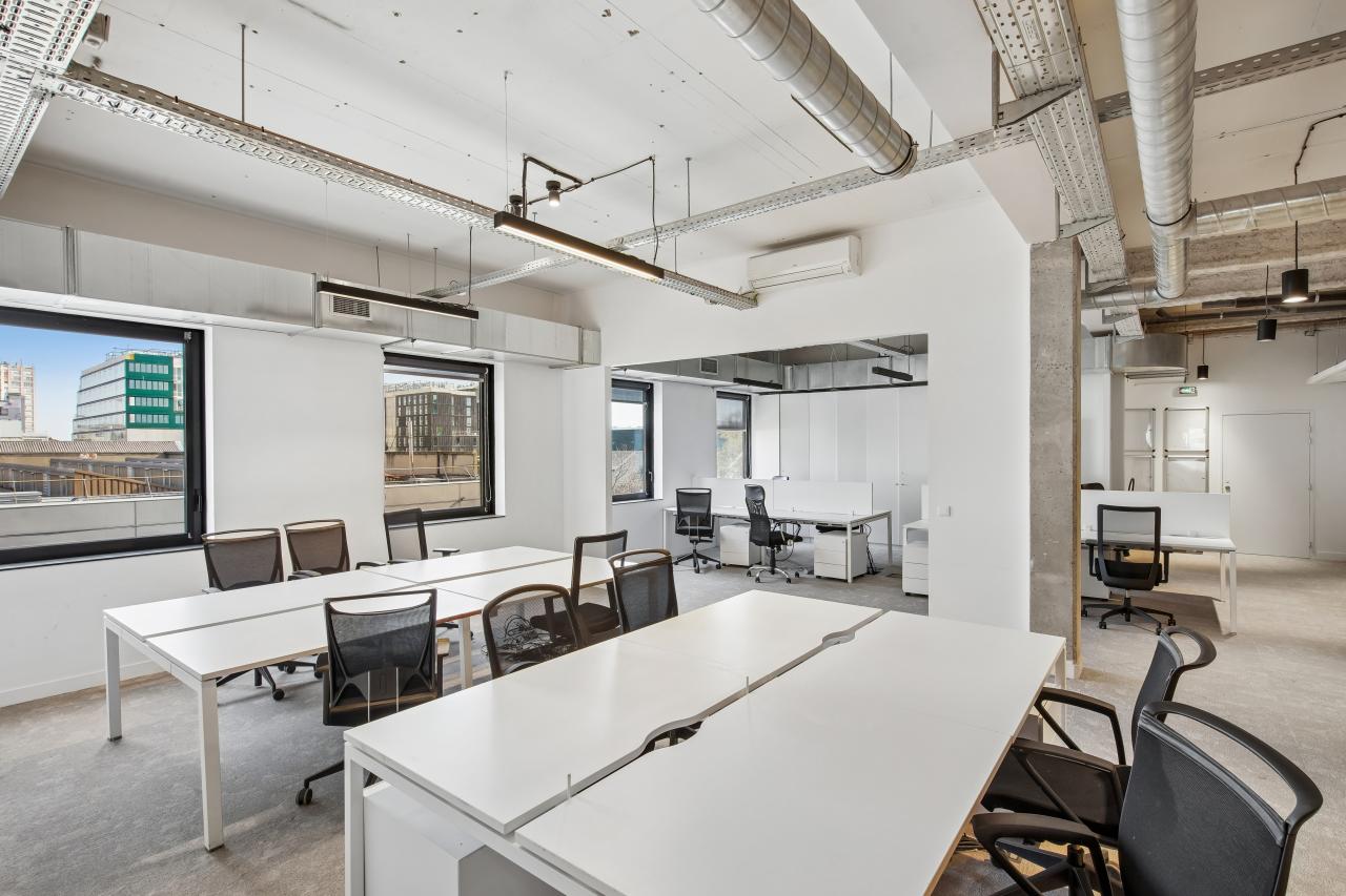 Bureau Saint-Ouen 1226m² Location Bureau Saint-Ouen Seine-Saint-Denis OLBUR2533177