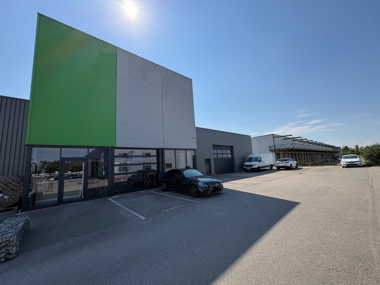 Local d'activité Longvic 600m² Location Local d'activité Longvic Côte-d'Or OLACT2643670