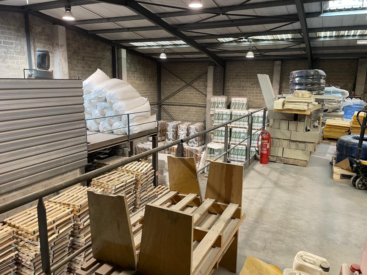 Local d'activité Carrières-sur-Seine 1544m² Vente Local d'activité Carrières-sur-Seine Yvelines OVACT2531541 1