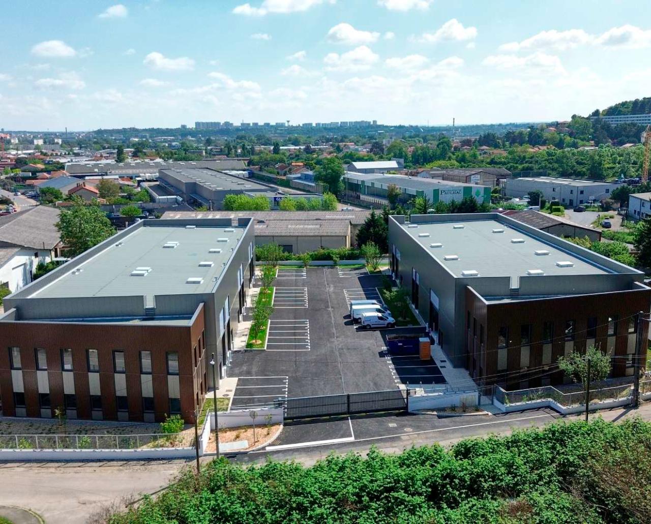 Local d'activité Saint-Genis-Laval 948m² Vente Local d'activité Saint-Genis-Laval Rhône OVACT2316744 1