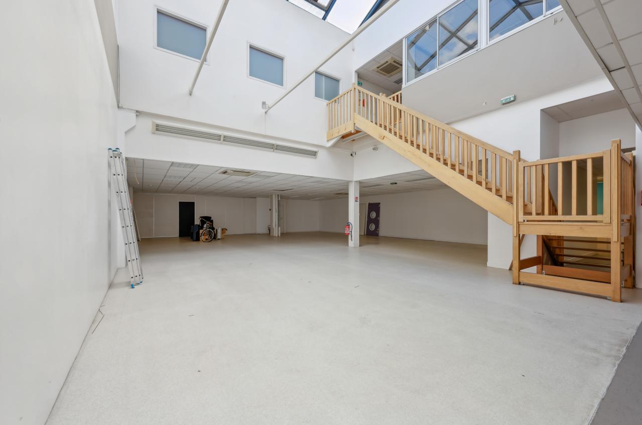 Local d'activité Villiers-sur-Marne 805m² Location Local d'activité Villiers-sur-Marne OLACT2531831