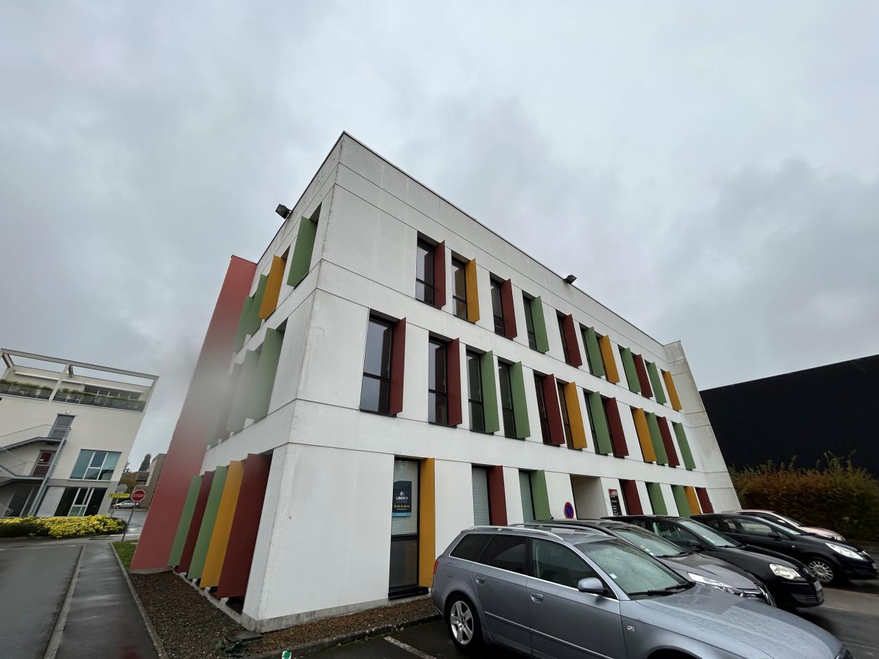 Bureau Chartres-de-Bretagne 366m² Vente Bureau Chartres-de-Bretagne Ille-et-Vilaine OVBUR2536513 1