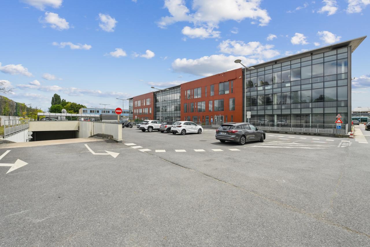 Local d'activité Vélizy-Villacoublay 4342m² Location Local d'activité Vélizy-Villacoublay Yvelines OLACT2532629 1