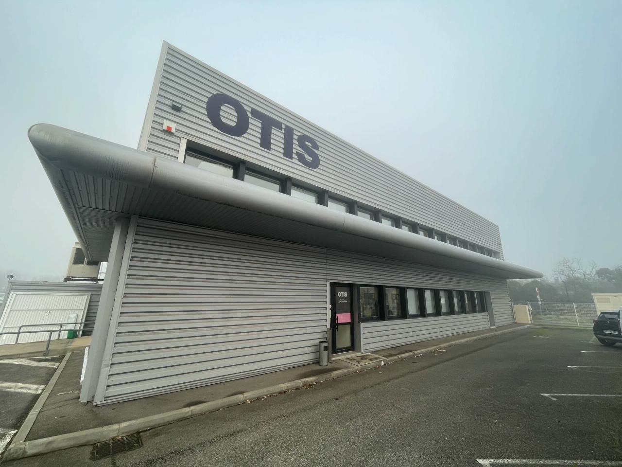 Local d'activité Toulouse 915m² Location Local d'activité Toulouse Haute-Garonne OLACT2425708