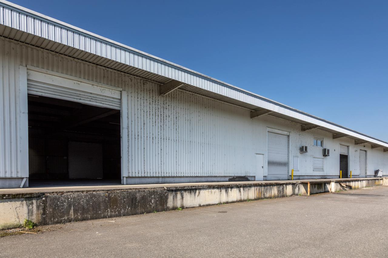 Local d'activité Portet-sur-Garonne 858m² Location Local d'activité Portet-sur-Garonne Haute-Garonne OLACT2533375 1