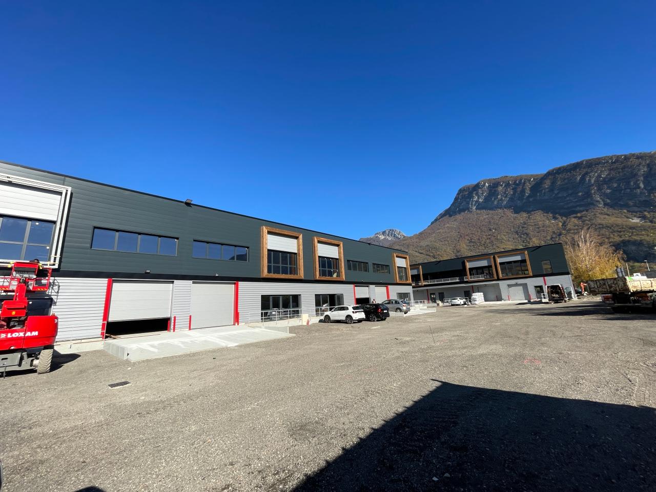 Local d'activité Fontanil-Cornillon 5246m² Location Local d'activité Fontanil-Cornillon Isère OLACT2531726 1