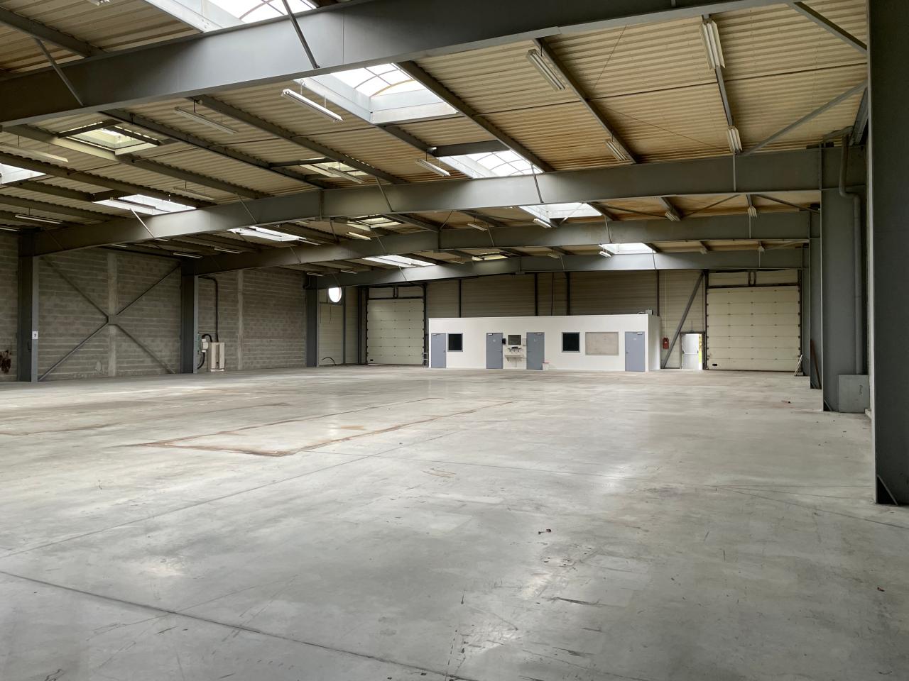 Local d'activité Les Sorinieres 2443m² Location Local d'activité Les Sorinieres Loire-Atlantique OLACT2534347 1
