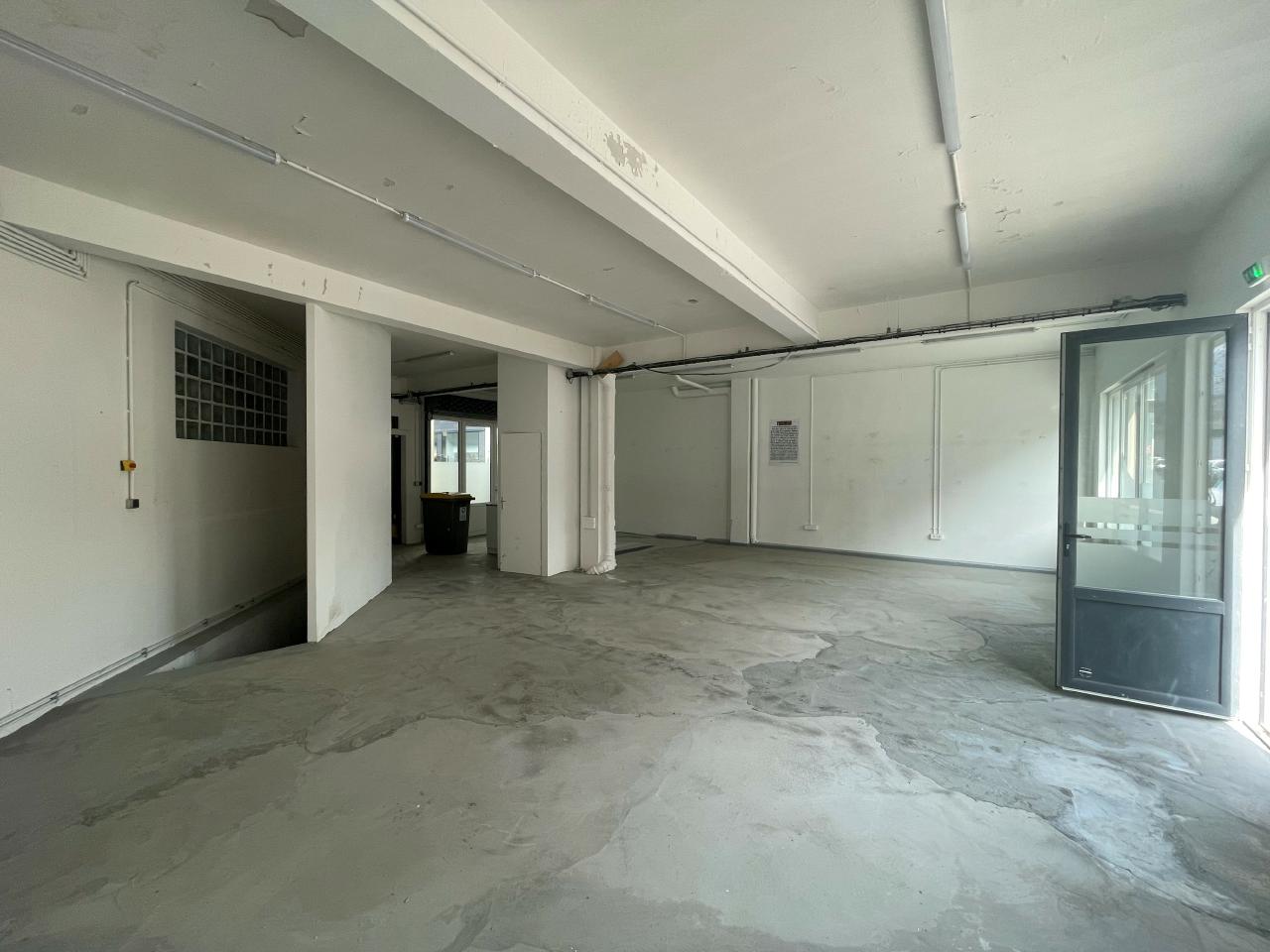 Local d'activité Issy-les-Moulineaux 123m² Location Local d'activité Issy-les-Moulineaux OLACT2421542