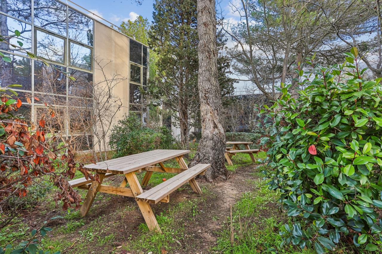 Bureau Aix-en-Provence 2779m² Location Bureau Aix-en-Provence Bouches-du-Rhône OLBUR2115060