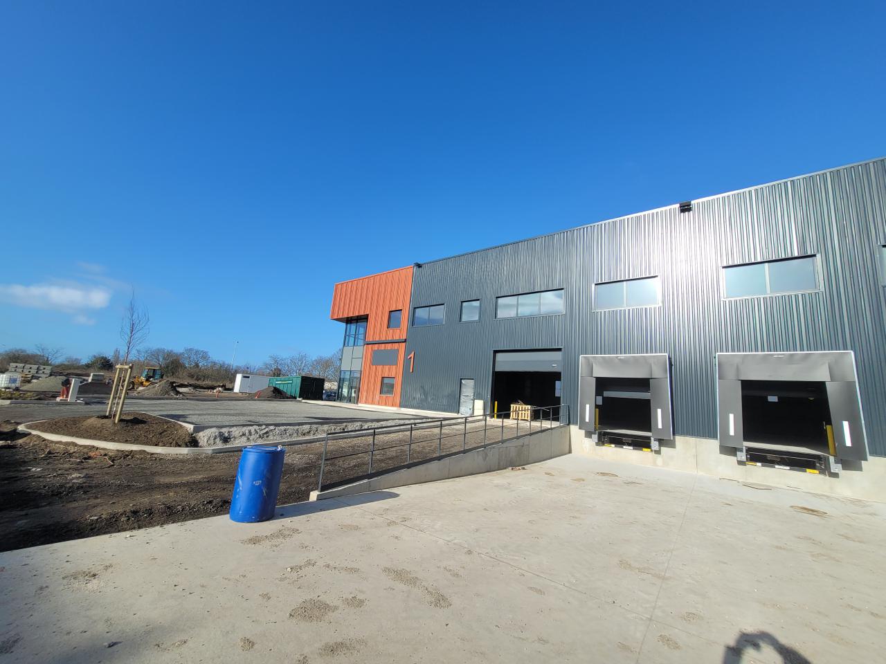 Local d'activité Saint-Ouen-l'Aumône 2436m² Location Local d'activité Saint-Ouen-l'Aumône Val-d'Oise OLACT2639712 1