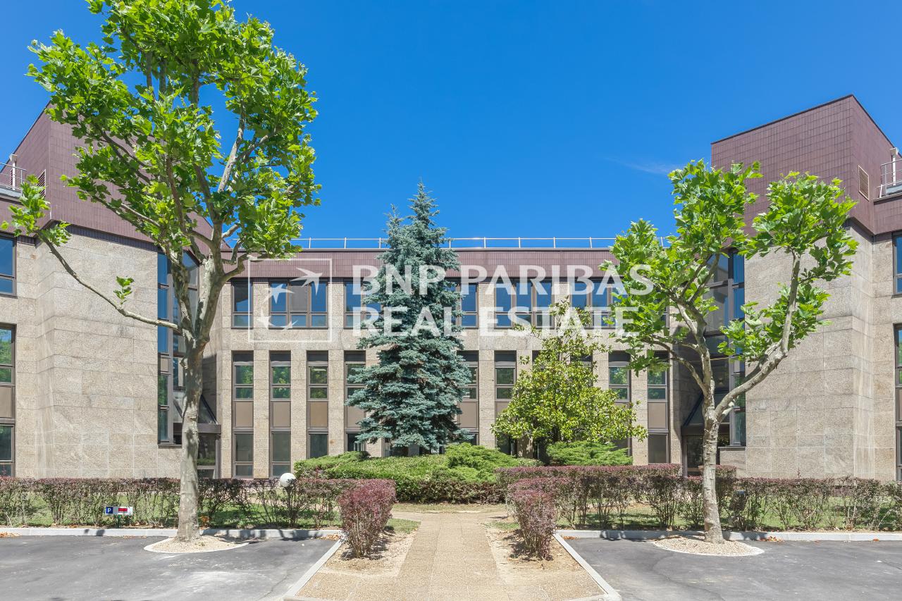 Bureau Montigny-le-Bretonneux 1989m² Location Bureau Montigny-le-Bretonneux Yvelines OLBUR2103896 1