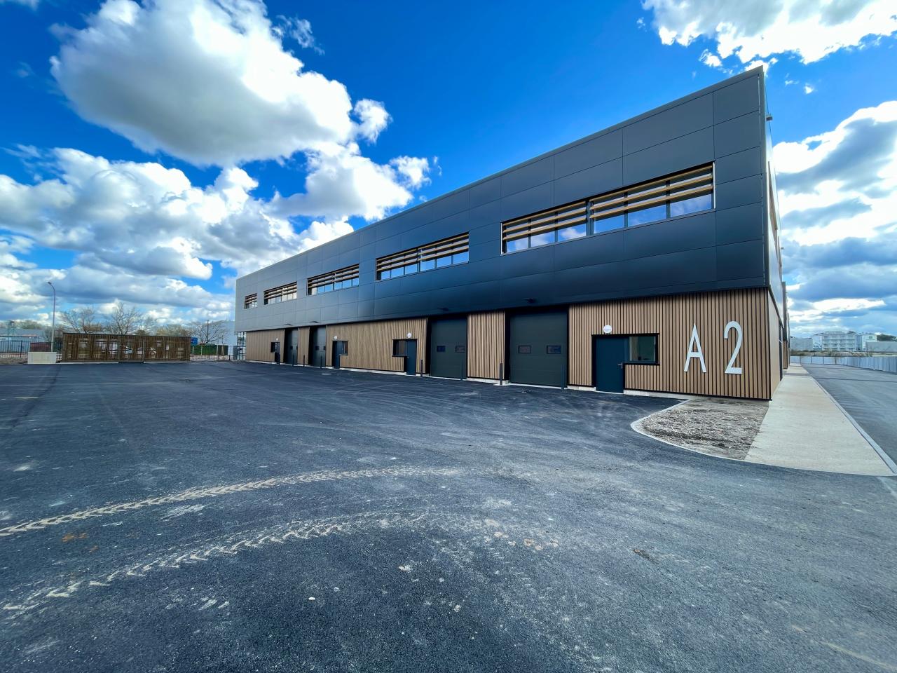 Local d'activité Le Haillan 7160m² Location Local d'activité Le Haillan Gironde OLACT2316412