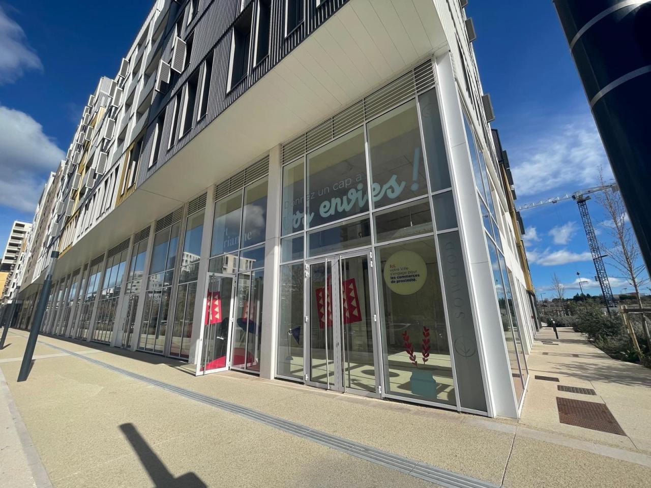 Commerce Montpellier 890m² Location Commerce Montpellier Hérault OLCOM2639224 1