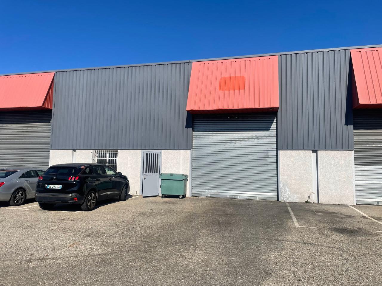 Local d'activité Rognac 364m² Location Local d'activité Rognac Bouches-du-Rhône OLACT2535300 1