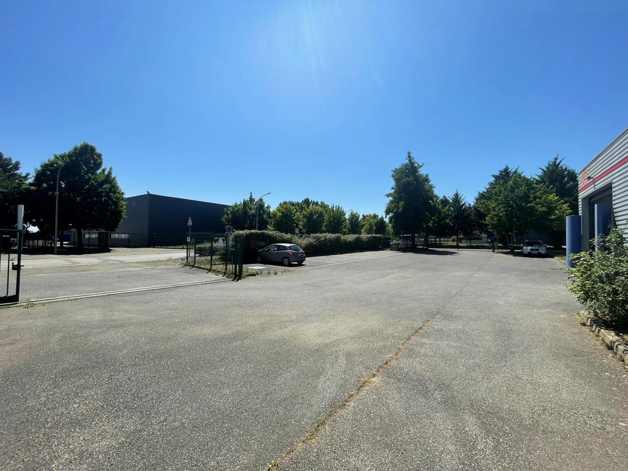 Local d'activité Houdan 850m² Location Local d'activité Houdan Yvelines OLACT2533664 1