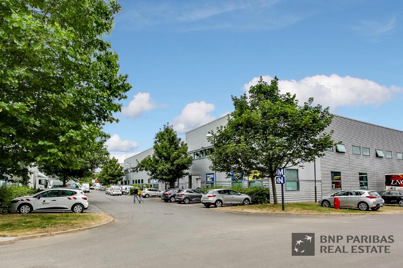 Local d'activité Ivry-sur-Seine 1923m² Location Local d'activité Ivry-sur-Seine OLACT2528740