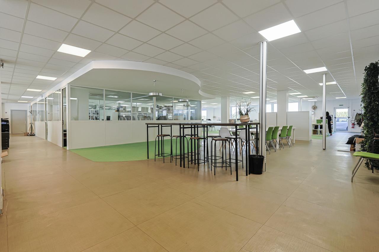 Local d'activité Marcq-en-Baroeul 1678m² Vente Local d'activité Marcq-en-Baroeul Nord OVACT2639526 1