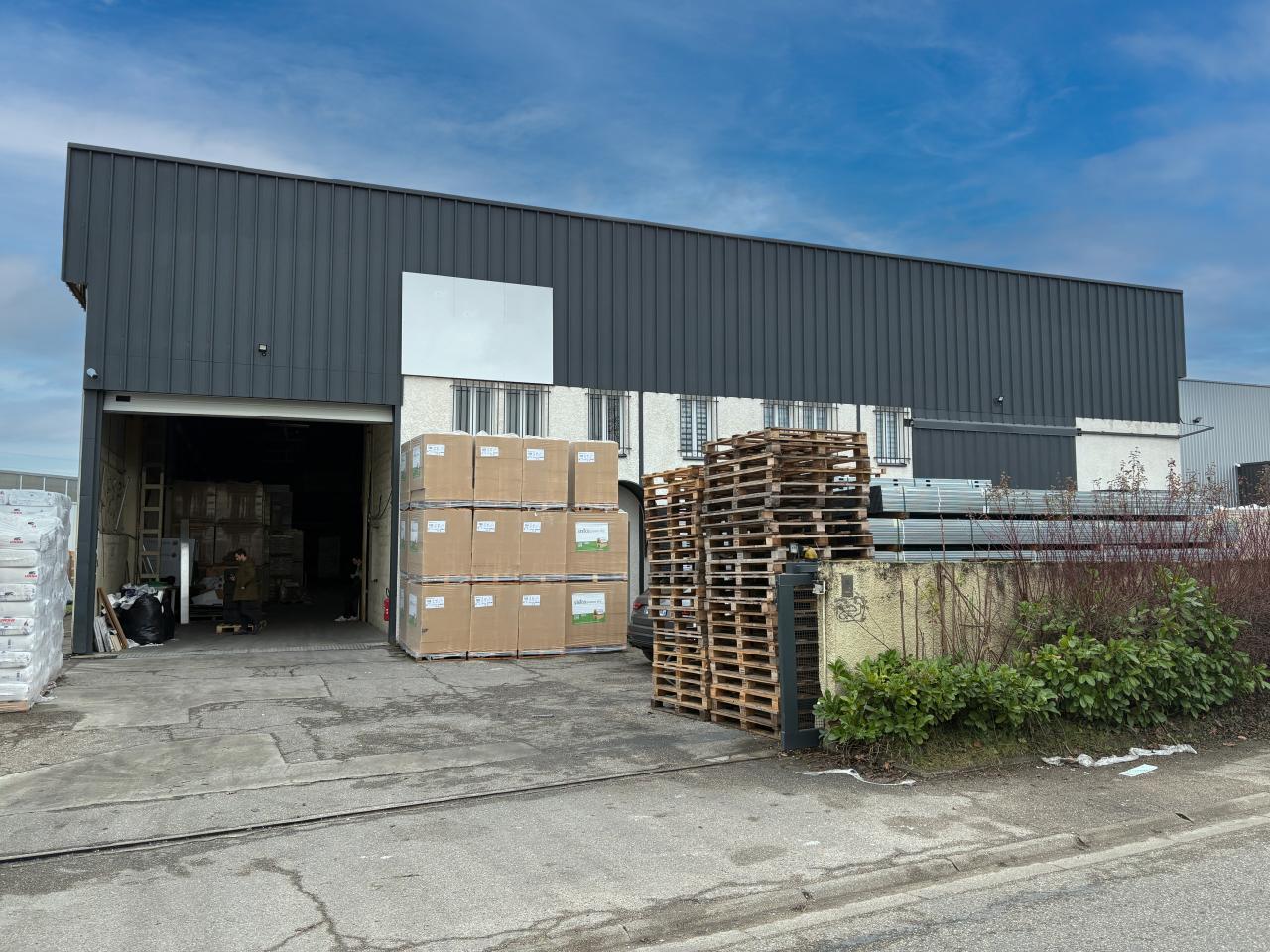 Local d'activité Vaulx-en-Velin 1640m² Vente Local d'activité Vaulx-en-Velin Rhône OVACT2537450 1