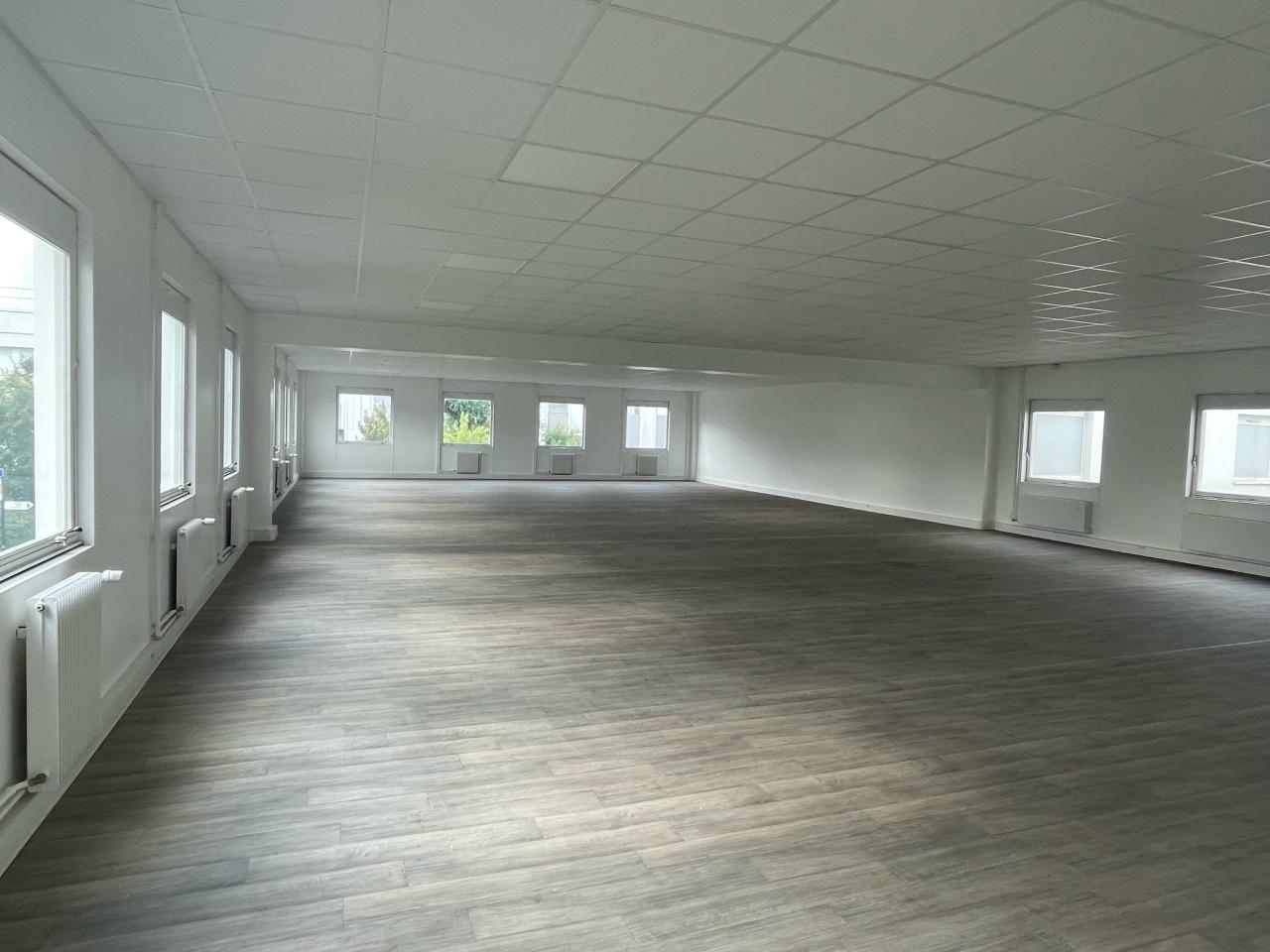 Bureau Osny 254.7m² Vente Bureau Osny OVBUR2425831