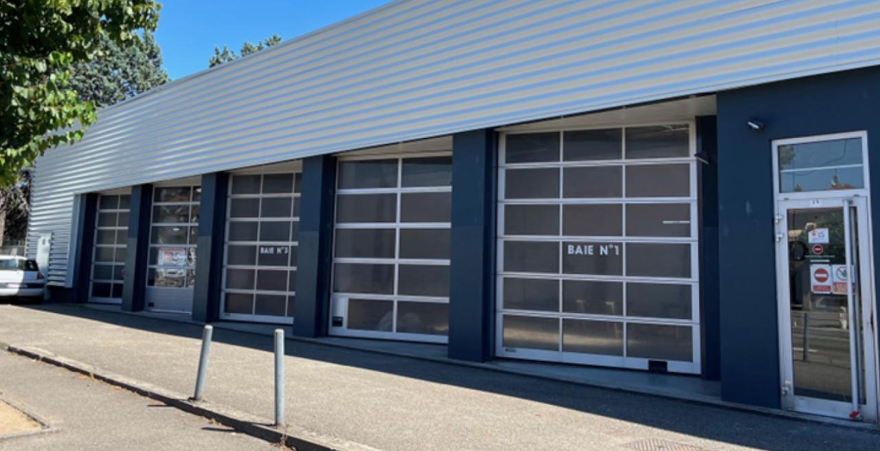 Local d'activité Vénissieux 740m² Location Local d'activité Vénissieux Rhône OLACT2109532 1