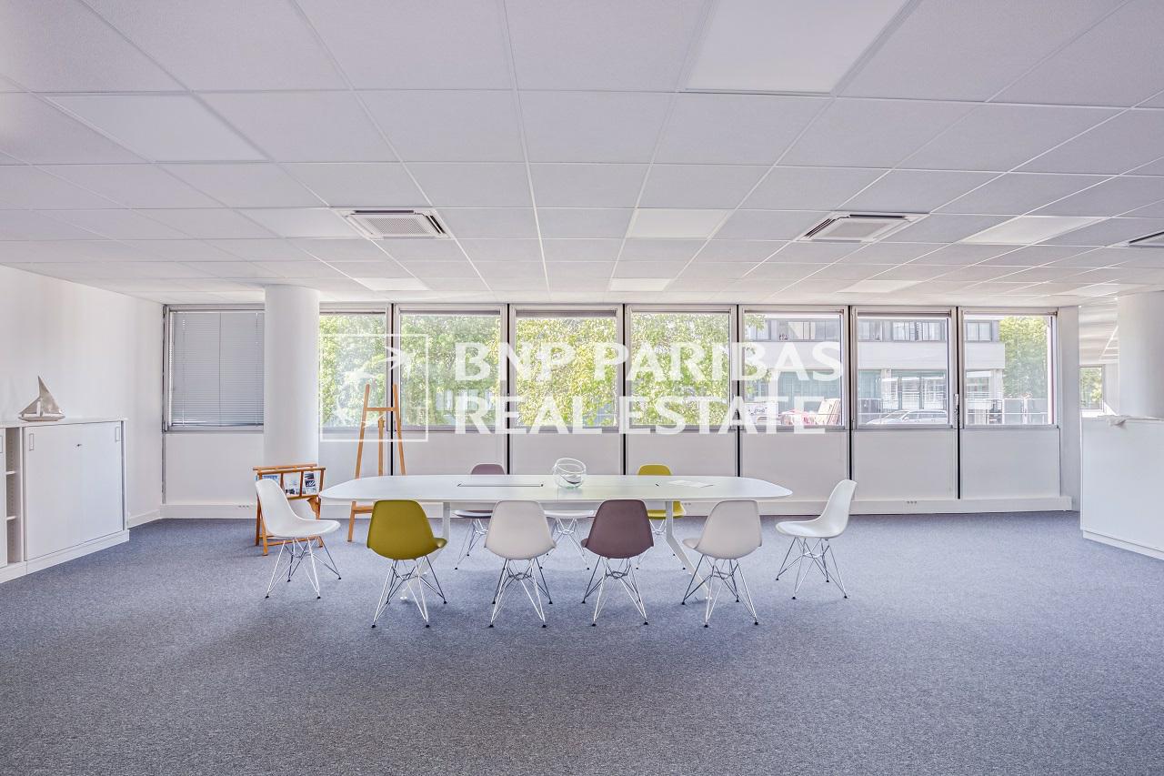 Bureau Vélizy-Villacoublay 1000m² Location Bureau Vélizy-Villacoublay OLBUR2315434