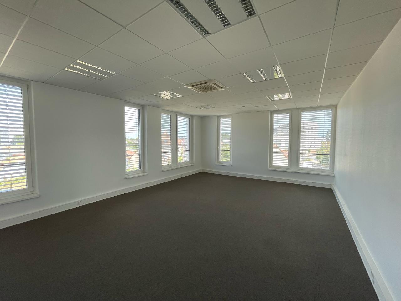 Vente bureau Strasbourg Bas-Rhin OVBUR2426497 4