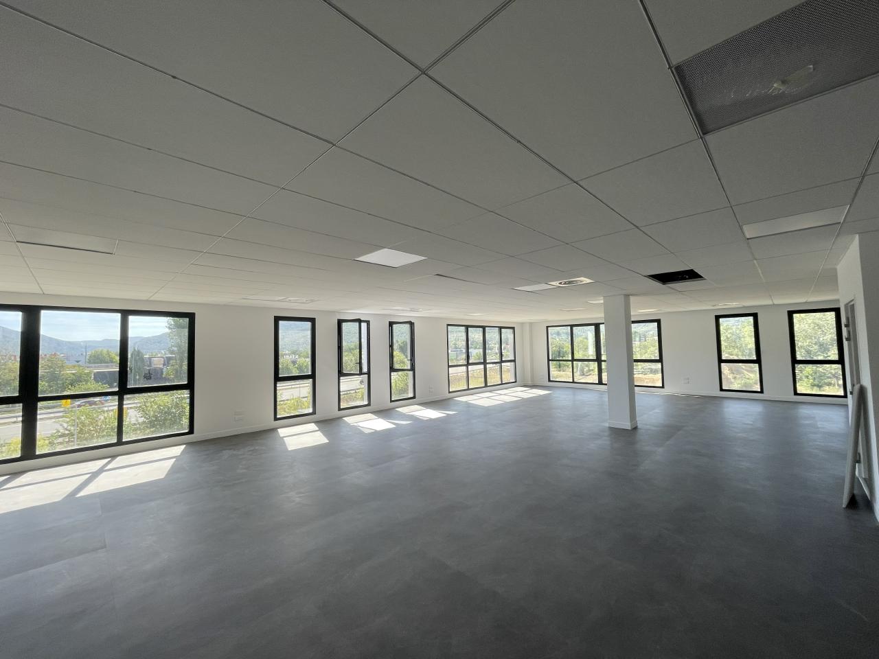 Location bureau Aubagne Bouches-du-Rhône OLBUR2318207 4