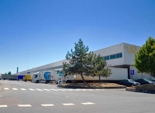 Entrepôt Aulnay-sous-Bois 2081m² Location Entrepôt Aulnay-sous-Bois Seine-Saint-Denis OLLOG2105323