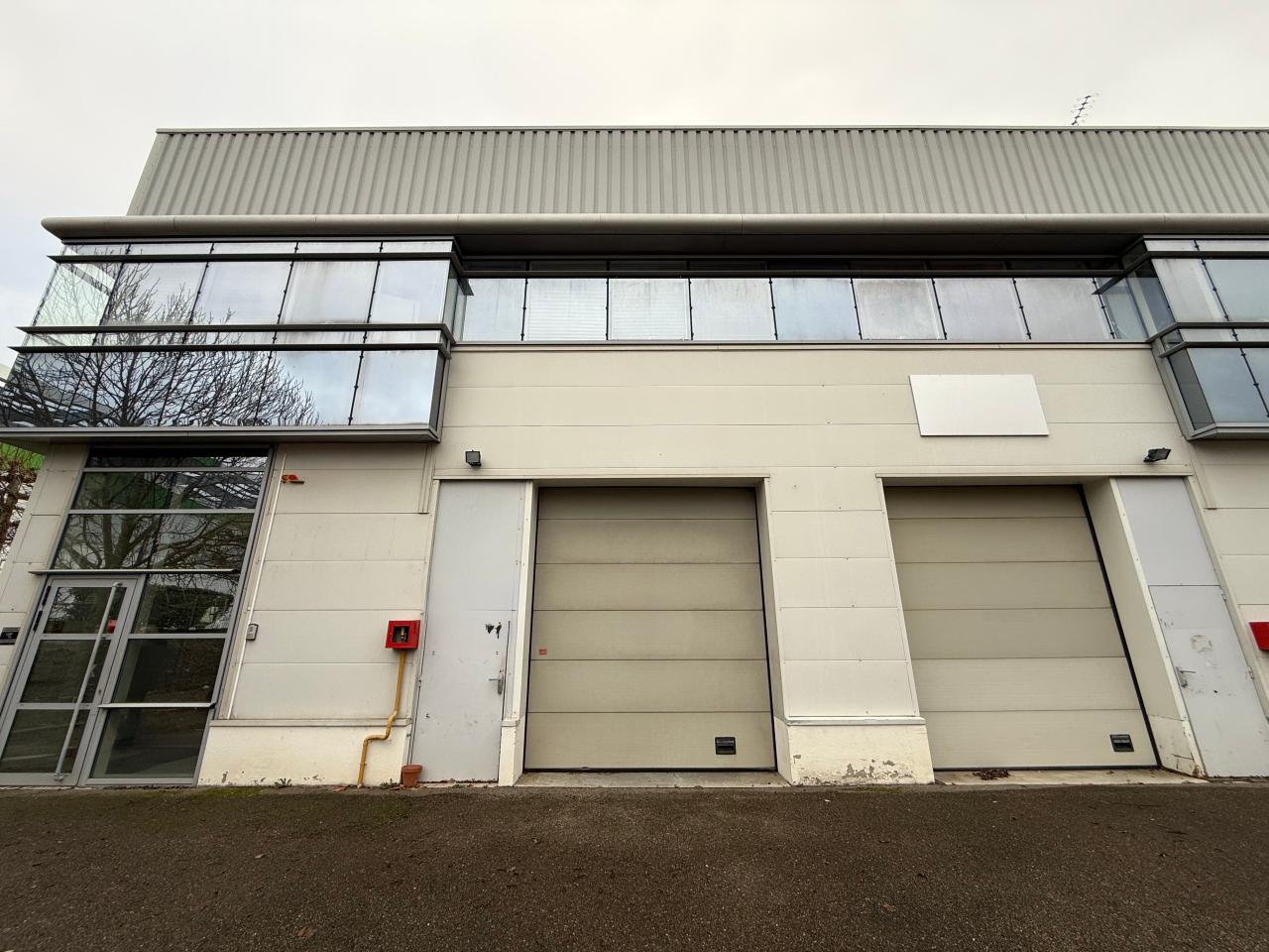 Local d'activité Bois-d'Arcy 1022.8m² Location Local d'activité Bois-d'Arcy Yvelines OLACT2641960