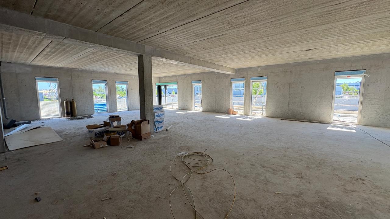 Bureau Saint-Cyr-sur-Loire 567m² Vente Bureau Saint-Cyr-sur-Loire Indre-et-Loire OVBUR2315896