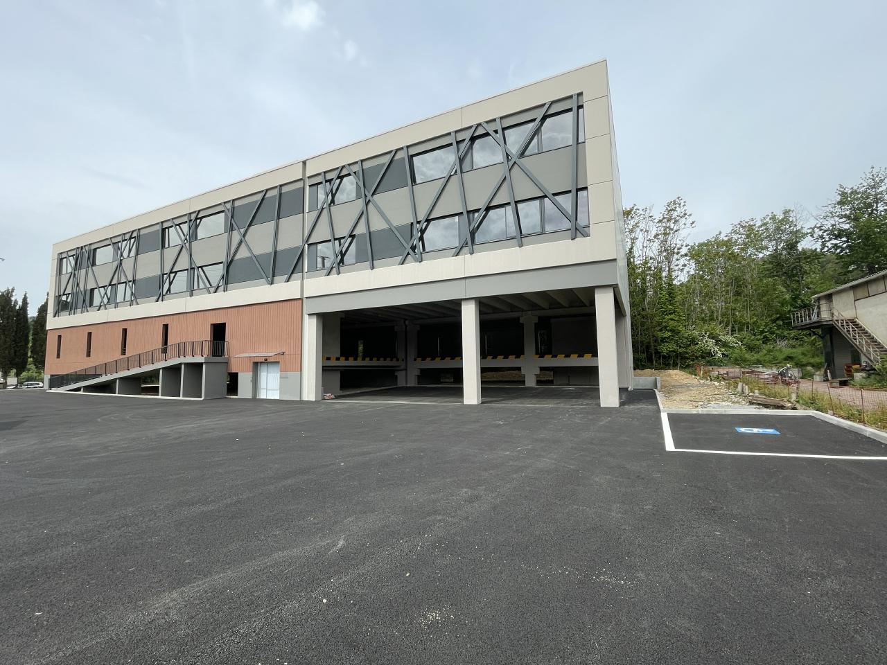 Local d'activité Mougins 2454.9m² Location Local d'activité Mougins Alpes-Maritimes OLACT2315824