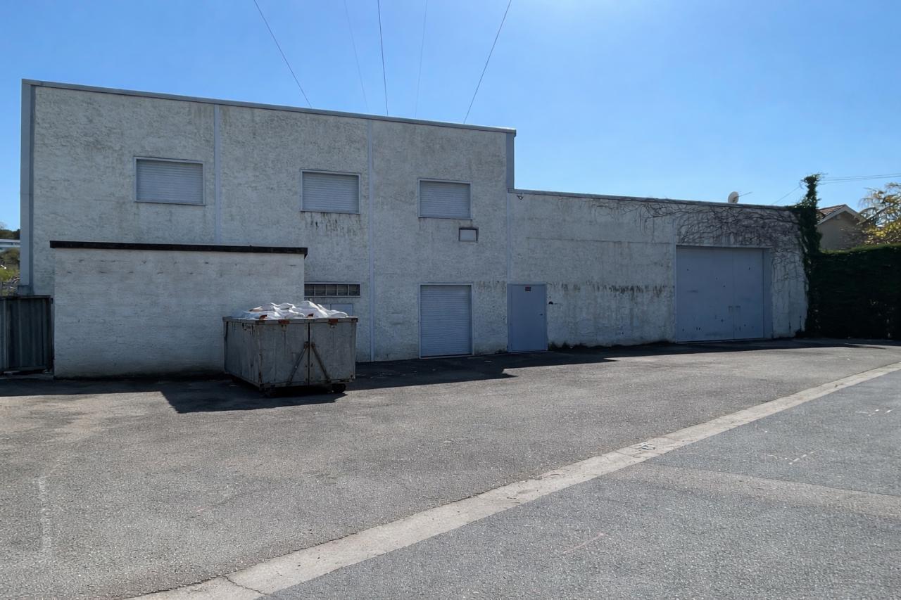 Local d'activité Saint-Genis-Laval 932.5m² Location Local d'activité Saint-Genis-Laval Rhône OLACT2638589