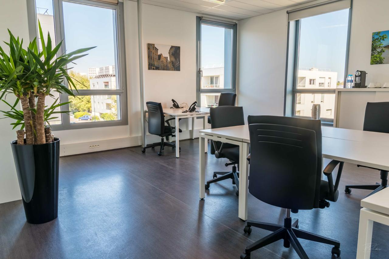 Coworking Bordeaux m² Location Coworking Bordeaux OLBUR2112045