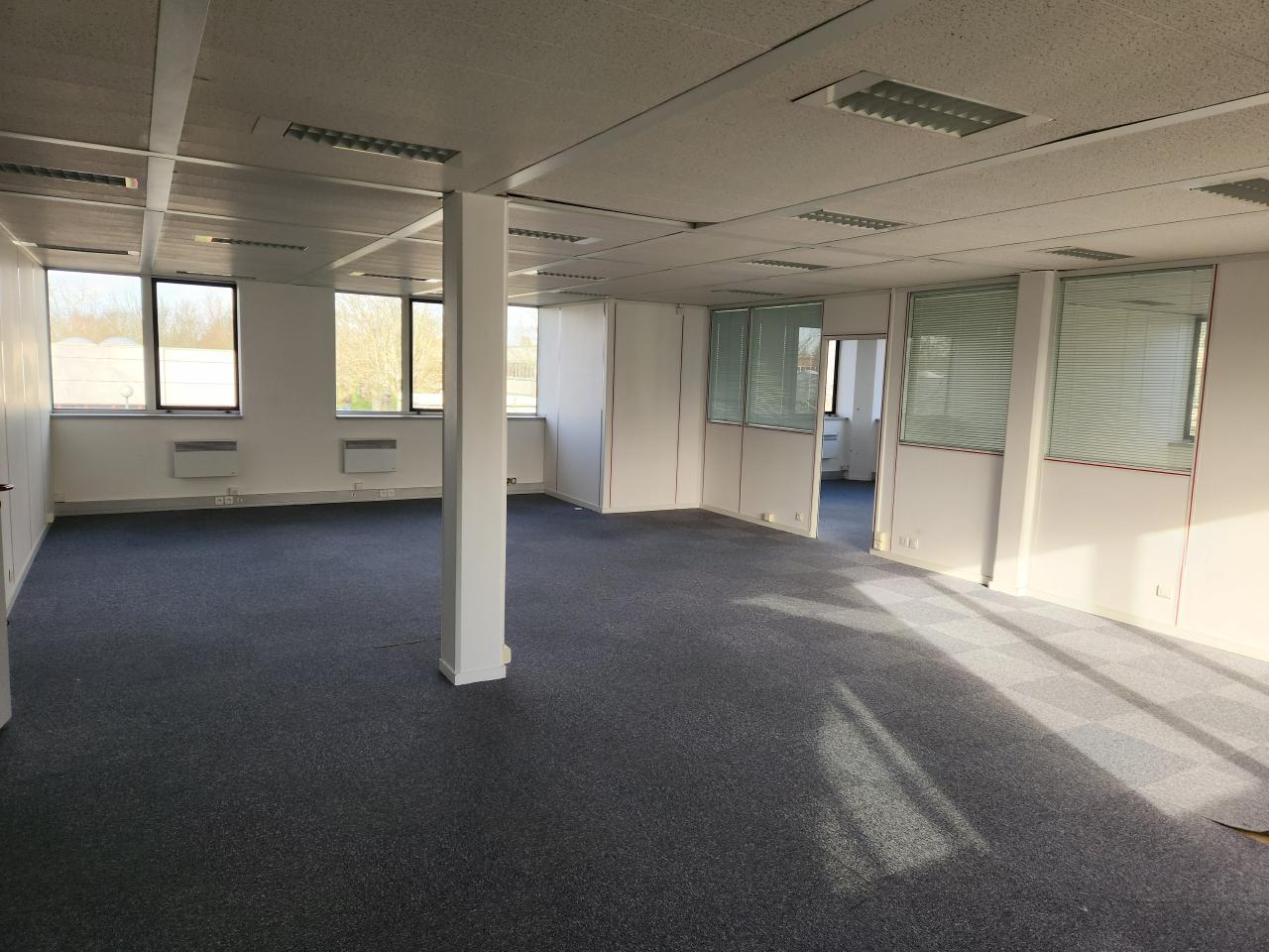 Bureau Saint Thibault des Vignes 1139m² Location Bureau Saint Thibault des Vignes Seine-et-Marne OLBUR2105828