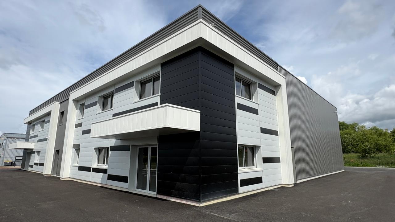 Local d'activité La Ville aux Dames 454.71m² Location Local d'activité La Ville aux Dames Indre-et-Loire OLACT2311873